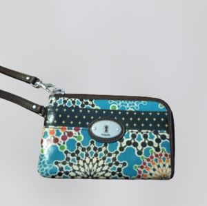 Fossil key per wallet wristlet